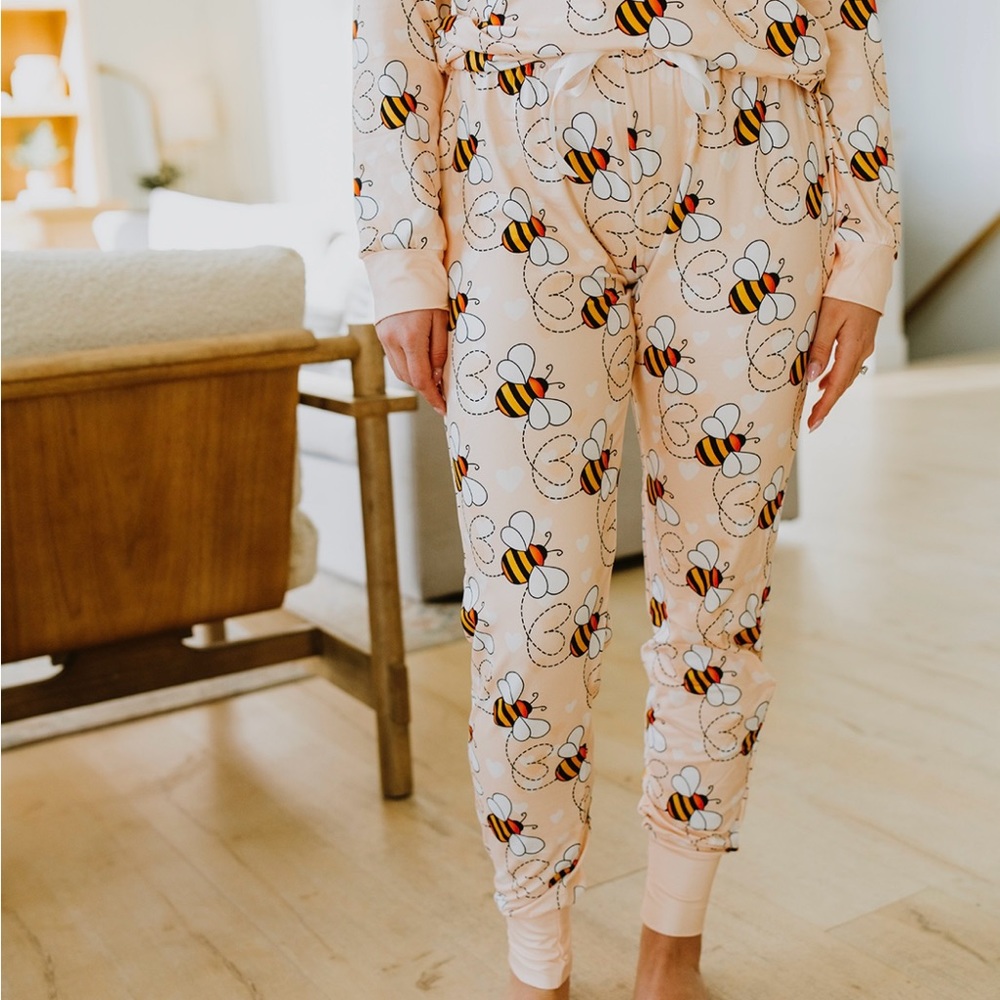 Shirley & Stone jogger pajama set long sleeve - Picture 4 of 6